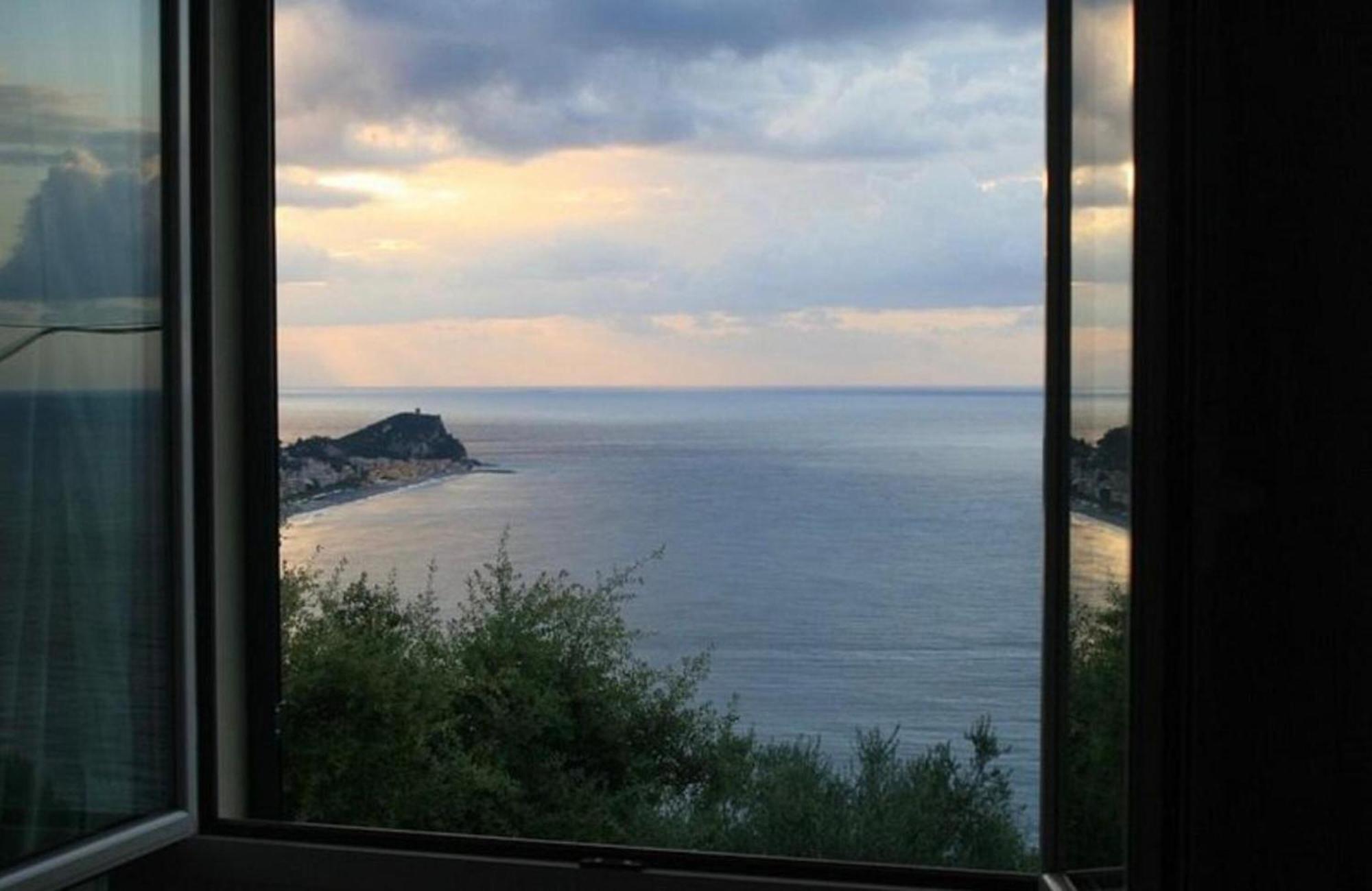Agriturismo La Realidad 菲纳莱利古雷 外观 照片